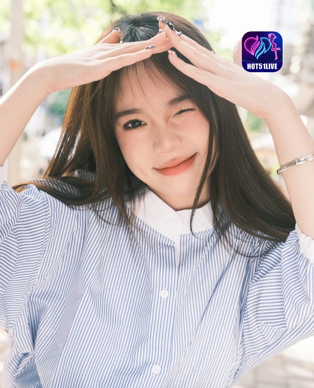 E Bi Xiong HOT51LIVE