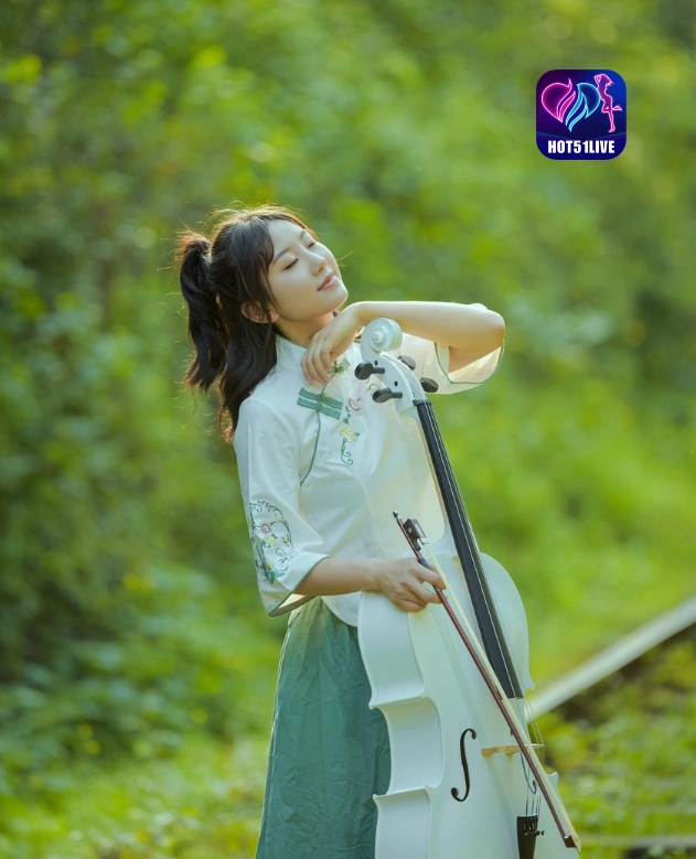 Farah Maharani Puspita HOT51LIVE