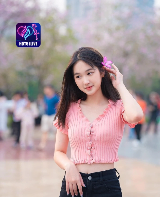 Nadya Larasati HOT51LIVE