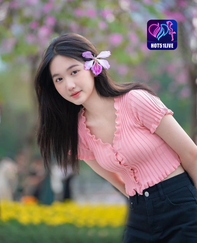 Nadya Larasati HOT51LIVE