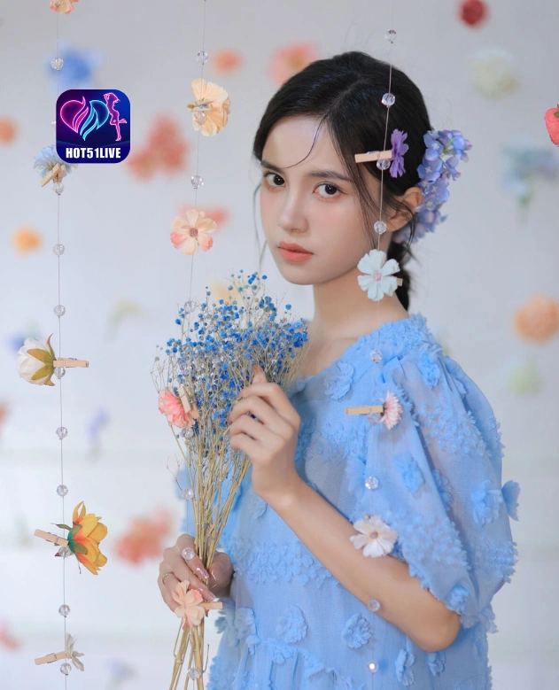 Ratna Putri Larasati HOT51LIVE