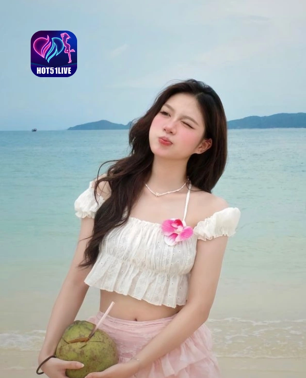 Wynter Hughes HOT51LIVE