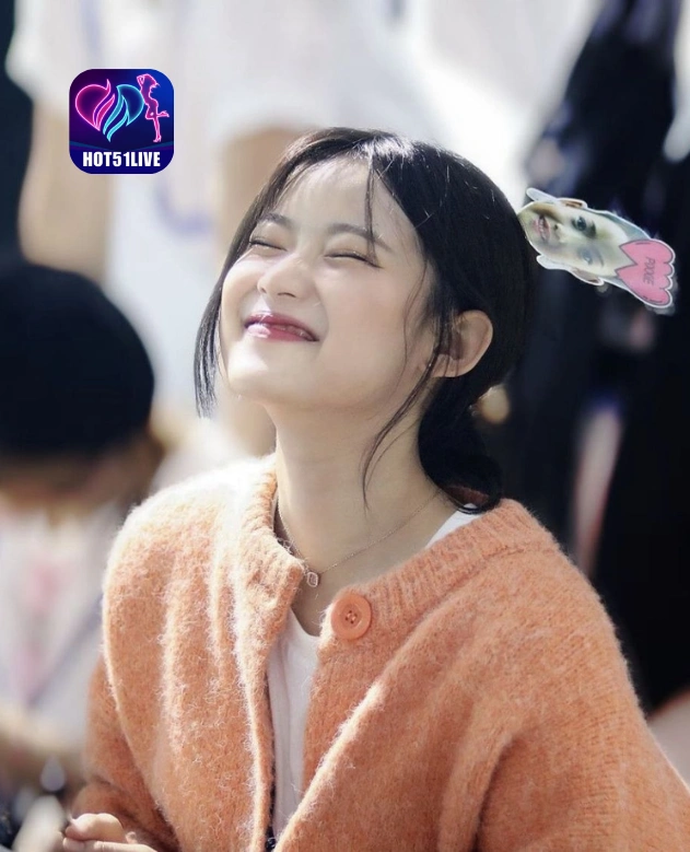 Zaria Fisher HOT51LIVE