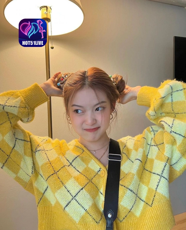 Zaria Fisher HOT51LIVE