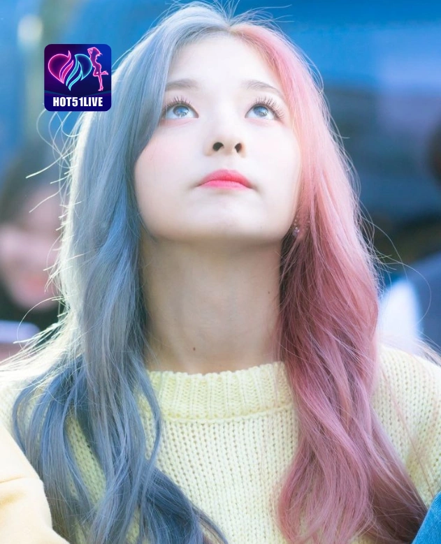 Ainsley Turner HOT51LIVE