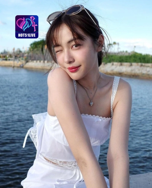 Allie Phillips​​​​​ HOT51LIVE