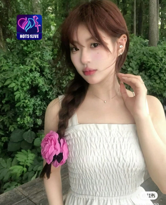 Allie Phillips​​​​​ HOT51LIVE