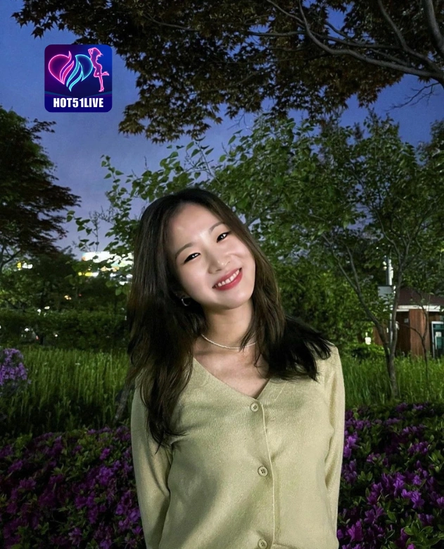 Amalia Kartika HOT51LIVE