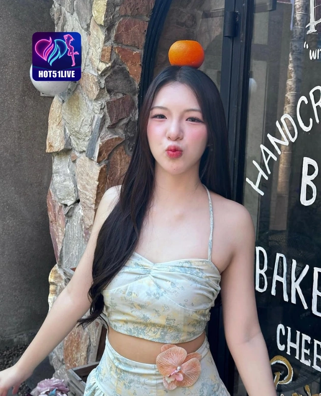 Amelie Watson HOT51LIVE