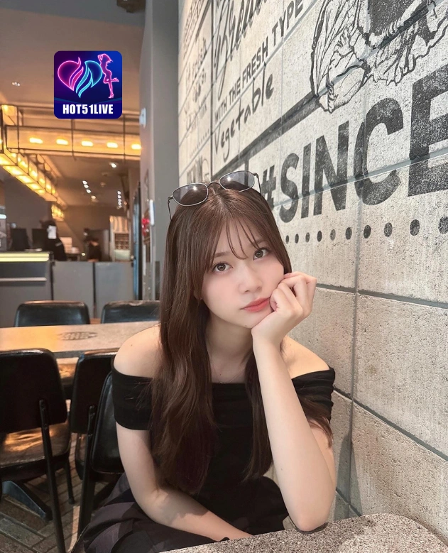 Andie Perry HOT51LIVE