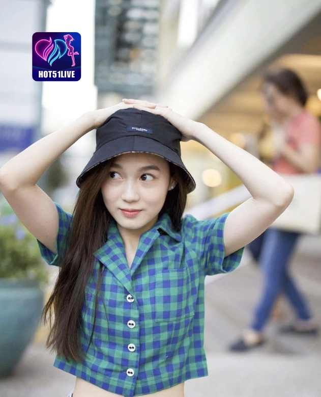 Arabella Hughes HOT51LIVE