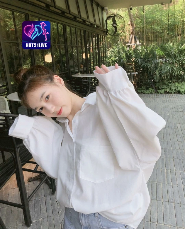 Arianna Ward HOT51LIVE