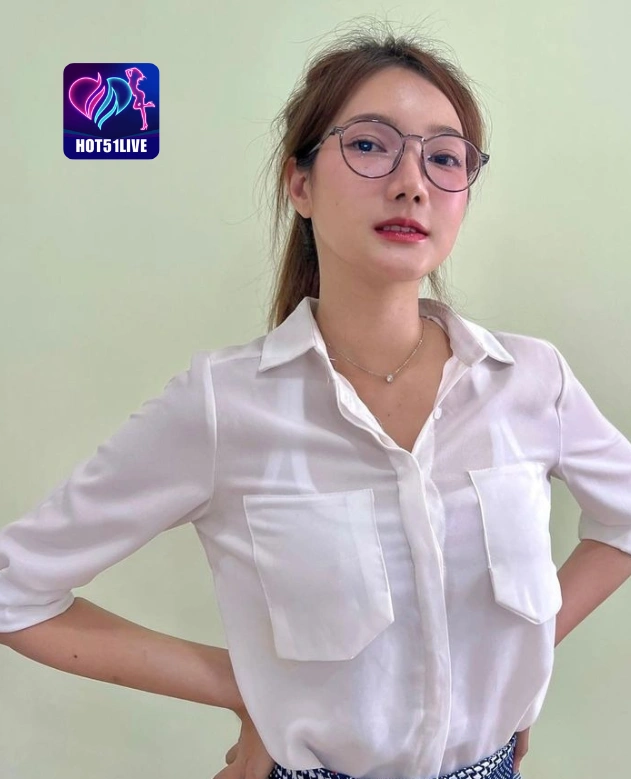 Cahya Prameswari HOT51LIVE