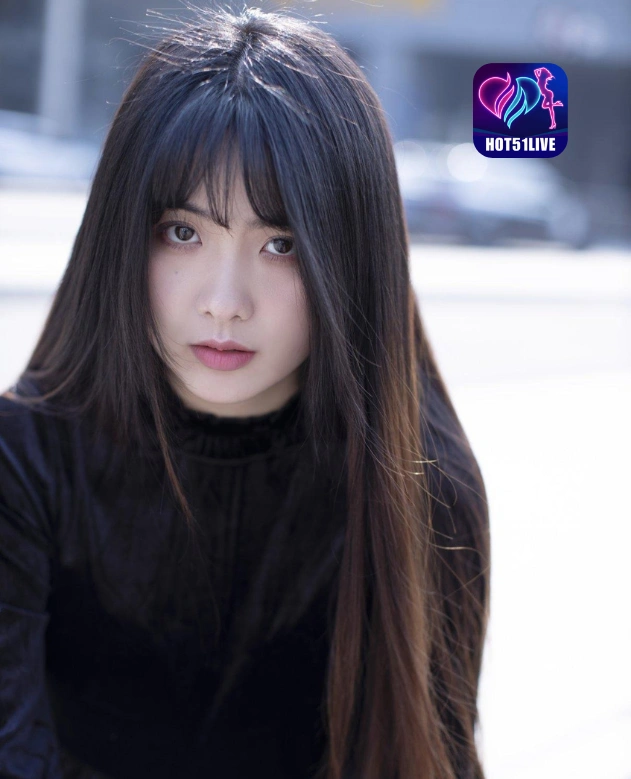 Dahlia Evans HOT51LIVE