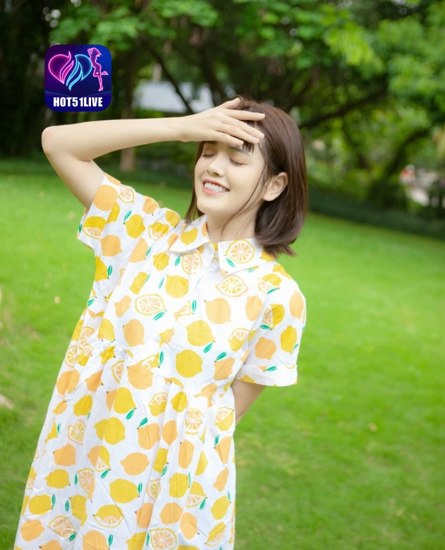 Ingrid Adams HOT51LIVE