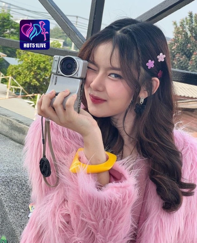 Ita Safira HOT51LIVE