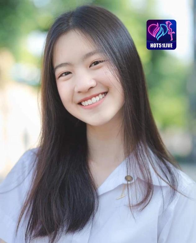 Oktaviani Raha HOT51LIVE