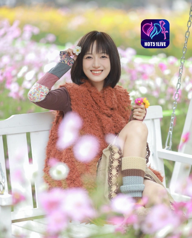 Penelope Hughes HOT51LIVE