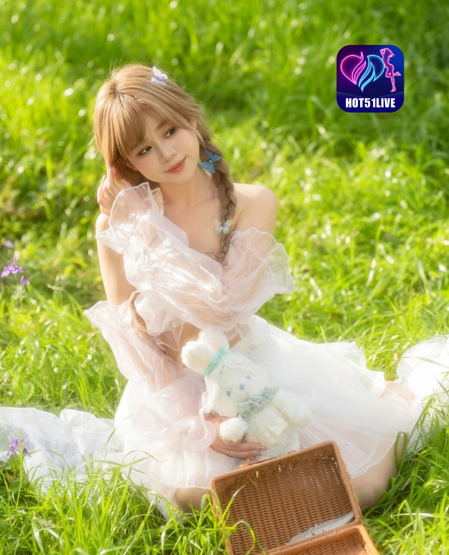 Phoebe Nelson HOT51LIVE