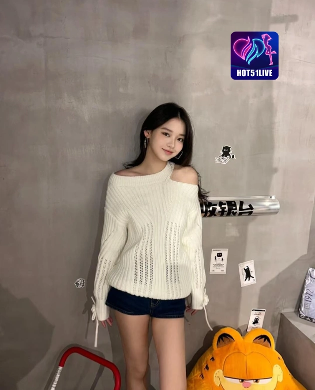 Rina Amelia HOT51LIVE