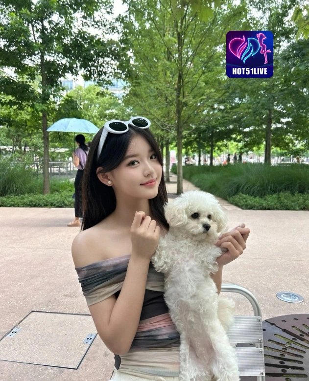 Riska Damayanti HOT51LIVE