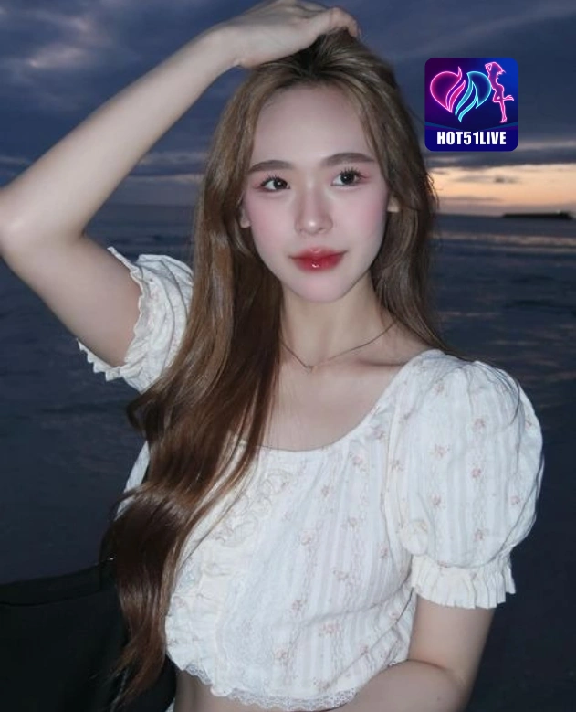 Sarah Bennett HOT51LIVE