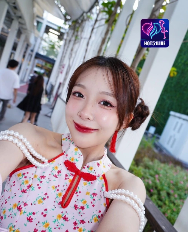 Sinta Maharant HOT51LIVE