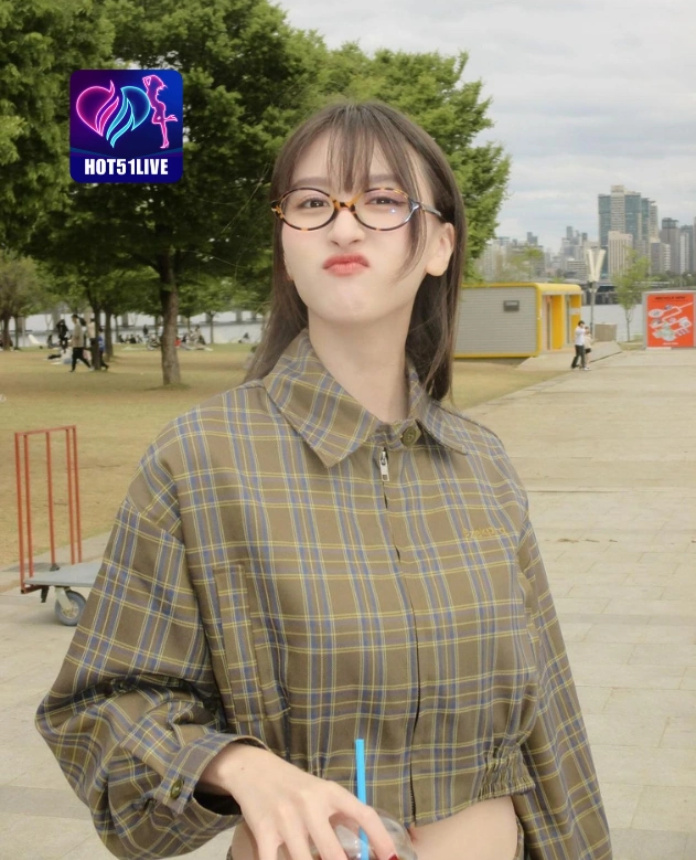 Stacy Baker HOT51LIVE