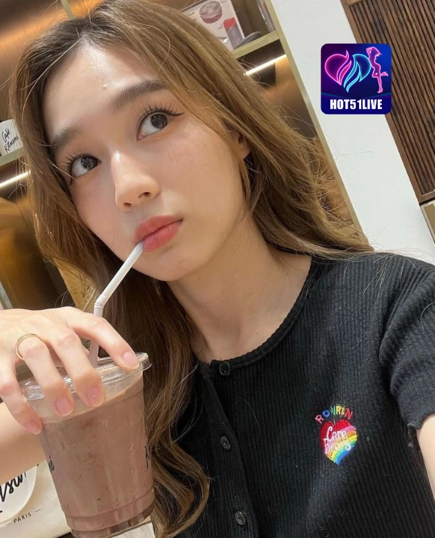 Sylvia Mitchell HOT51LIVE