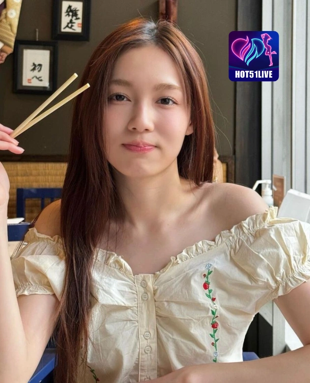 Tanya White HOT51LIVE