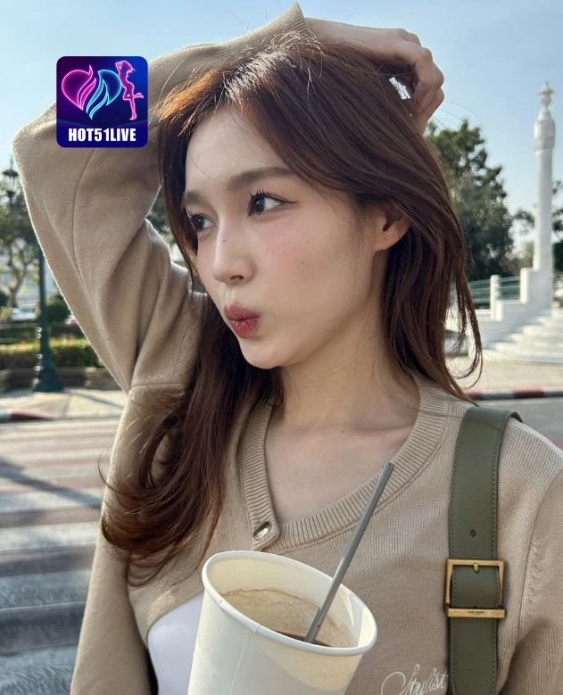 Terri Scott HOT51LIVE