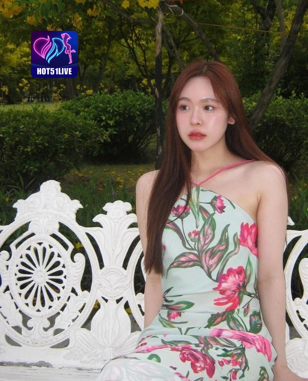 Umi Khasanah HOT51LIVE