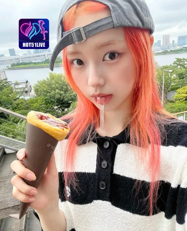 Veronica Hughes HOT51LIVE