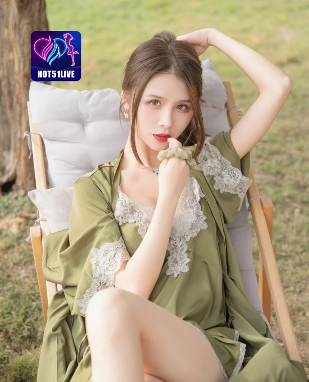 Whitney Foster HOT51LIVE