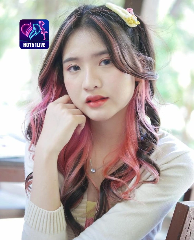 Yvonne Kelly HOT51LIVE