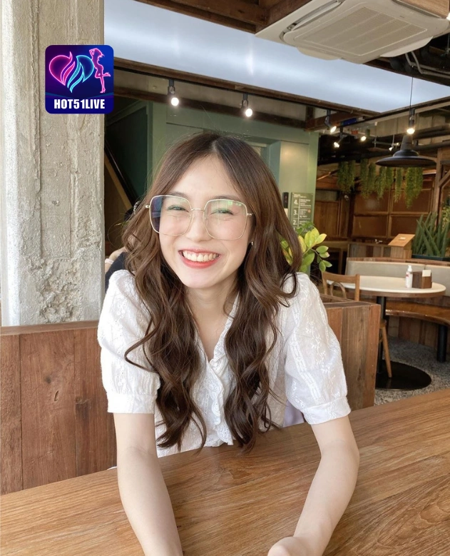 Zora Thompson HOT51LIVE