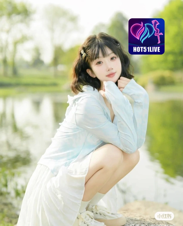 Annette Collins HOT51LIVE