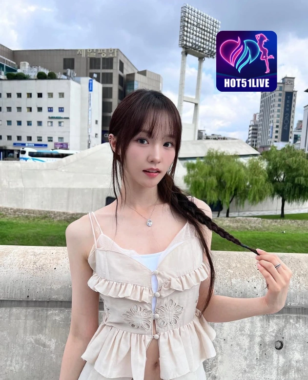 Audrey Peters HOT51LIVE