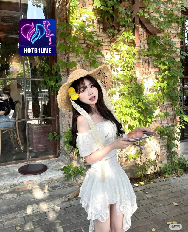 Ava Spencer HOT51LIVE