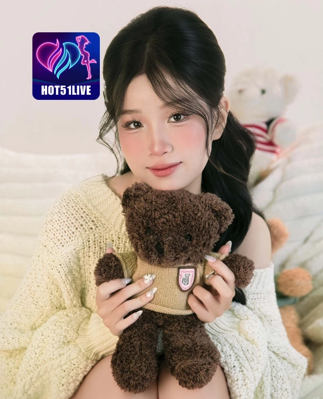 Deborah Walsh HOT51LIVE