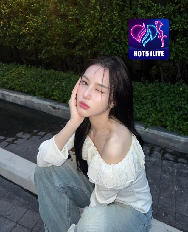 Donna GilbertHOT51LIVE