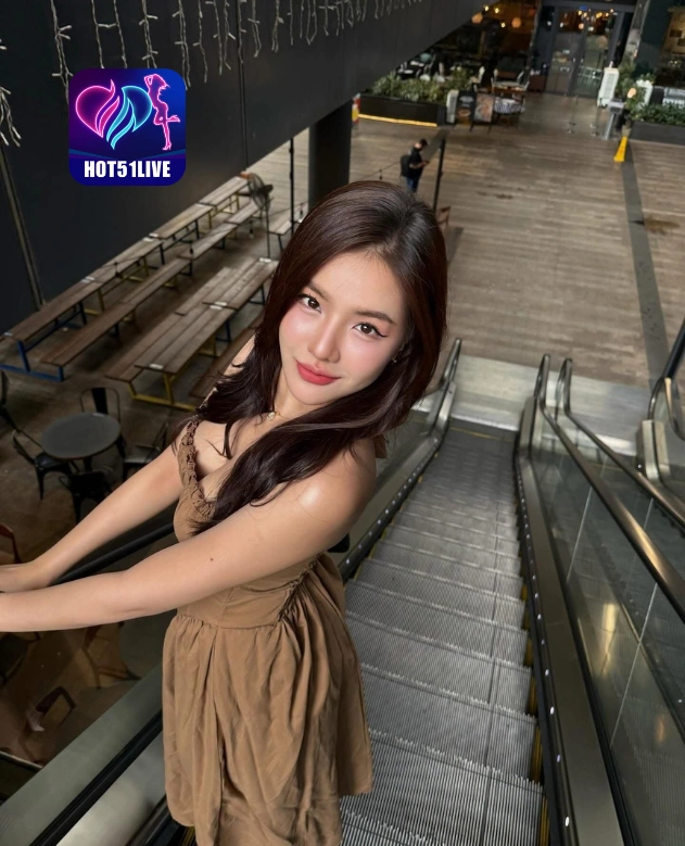 Egi Hidaka HOT51LIVE