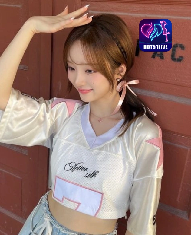 Eka Pramesti HOT51LIVE