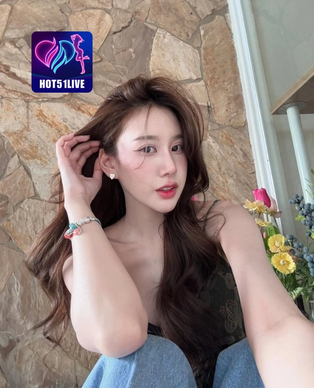 Fiona Clarke HOT51LIVE