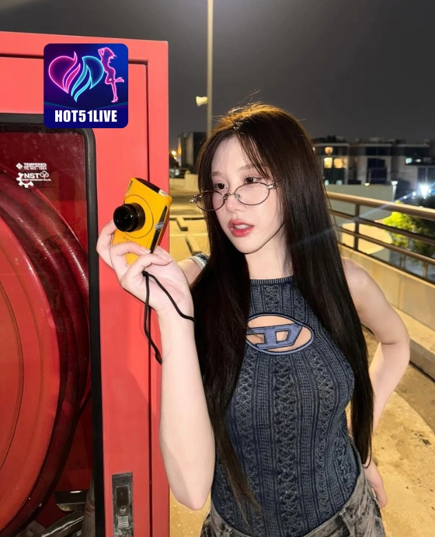 Fiona Clarke HOT51LIVE