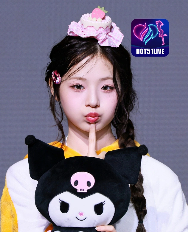 Fiori Pradipta H0T51LIVE