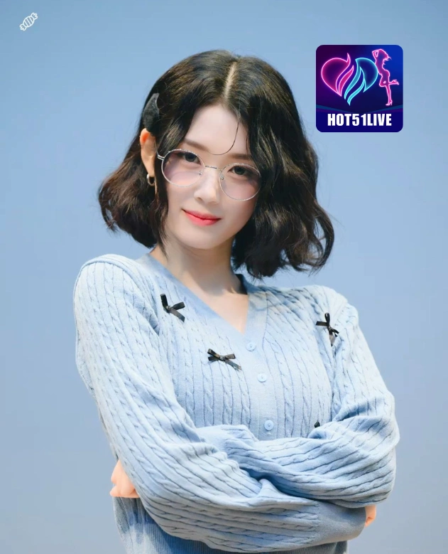 Frances Scott HOT51LIVE