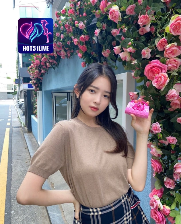 Grace Willis HOT51LIVE