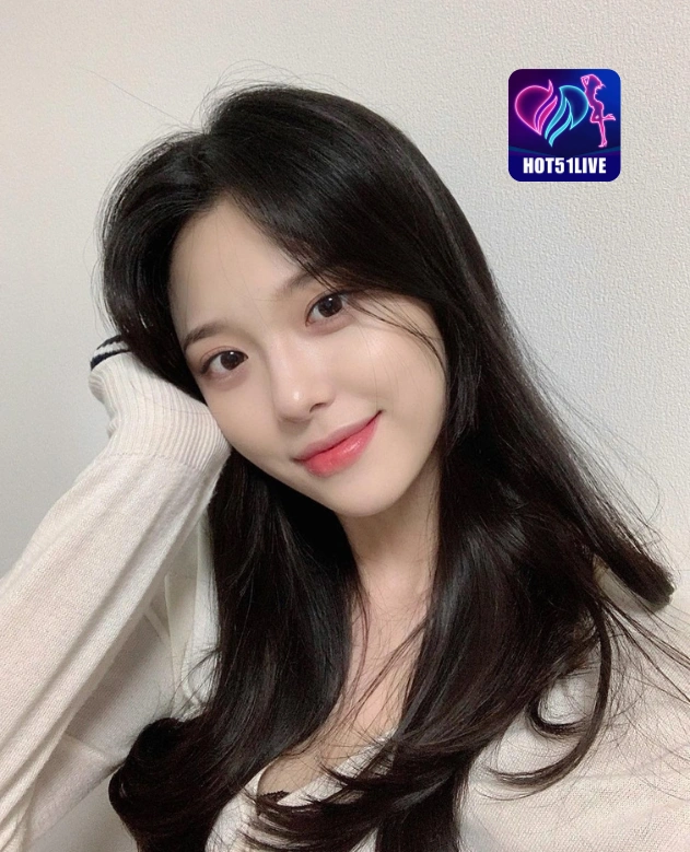 Ilham Sintija HOT51LIVE