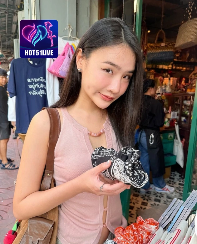 Isabelle Hart HOT51LIVE